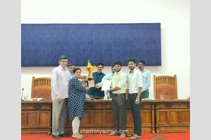 College Annual Magazine, ‘Mardani’ secured III Place in the University level competition